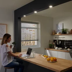 Castorama 3 Spot à Encastrer LED Intégrée 2 En 1 Avec Interrupteur Colours Thorold Rond Métal Chromé IP20 Ø 8,5 cm