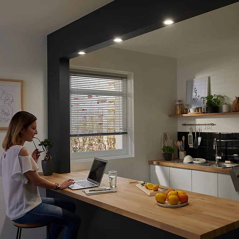 Castorama 3 Spot à Encastrer LED Intégrée 2 En 1 Avec Interrupteur Colours Thorold Rond Métal Chromé IP20 Ø 8,5 cm 3 Castorama 3 Spot à Encastrer LED Intégrée 2 En 1 Avec Interrupteur Colours Thorold Rond Métal Chromé IP20 Ø 8,5 cm